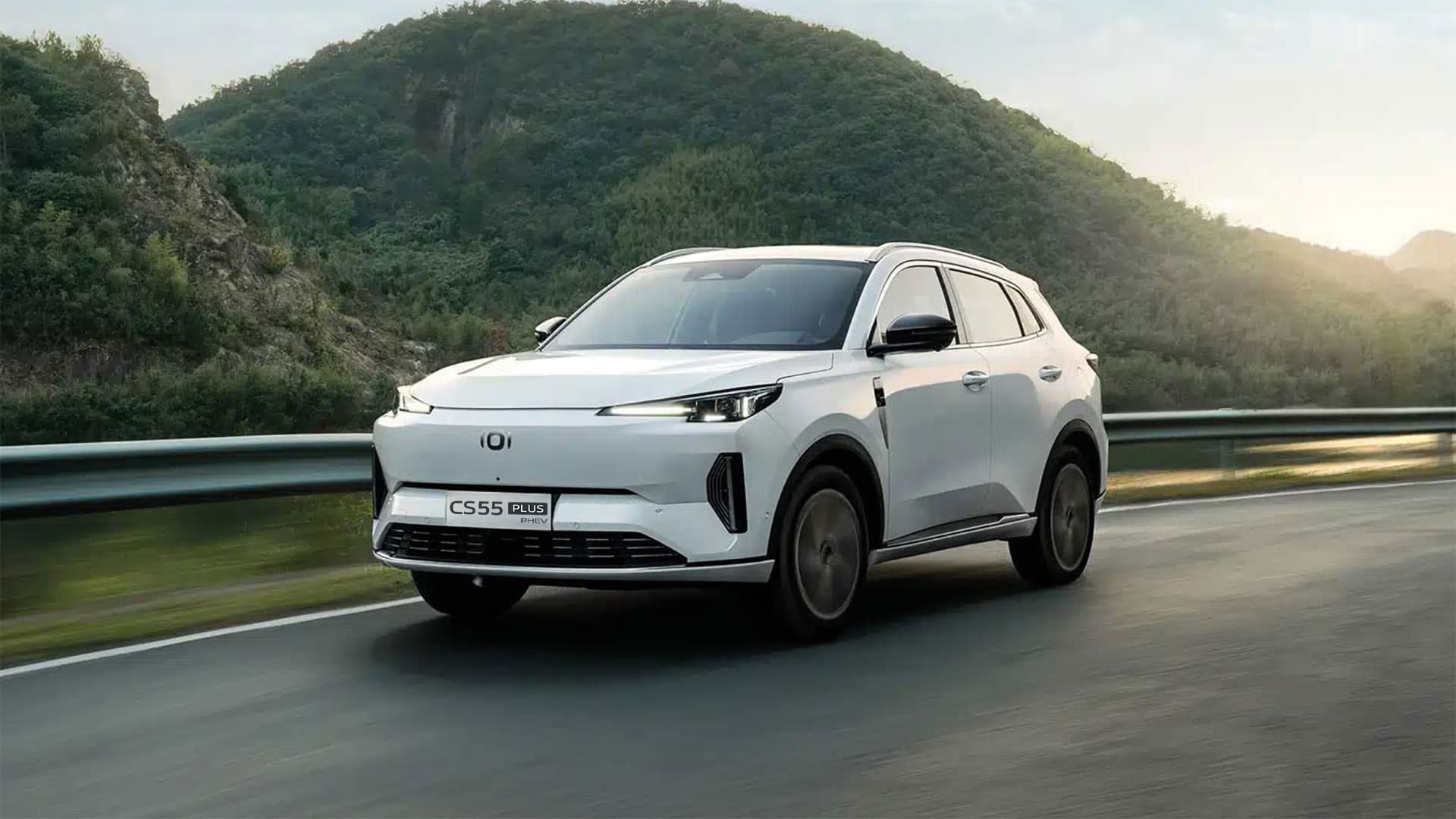 CS55 Plus en la ciudad